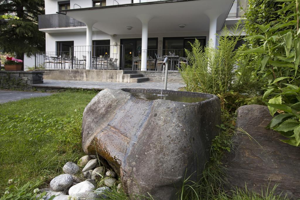 Eco-Hotel Cristallina Coglio Buitenkant foto