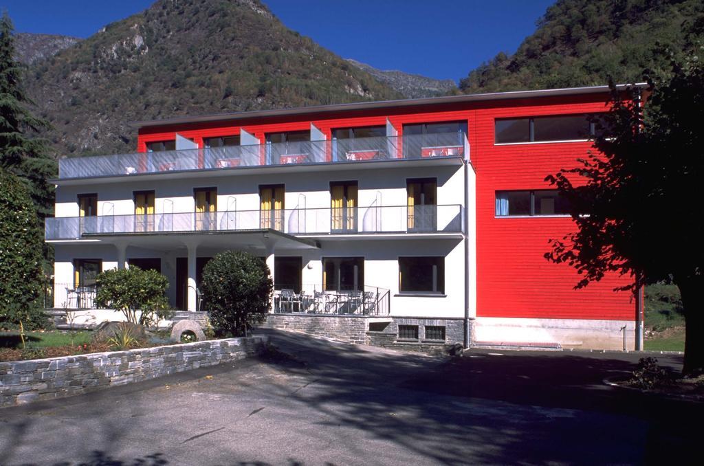 Eco-Hotel Cristallina Coglio Buitenkant foto